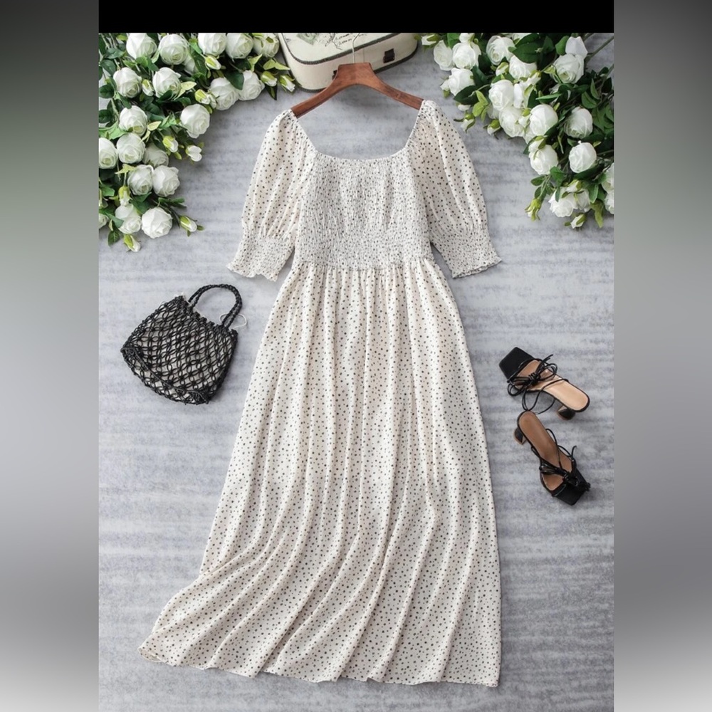 NWT size2/3x  Mulvari (carried by SHEIN) White Polka Dot Smocked Midi Dress -
